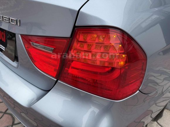 BÜYÜK İNCİ'DEN 2009 MODEL BOYASIZ 184 BİNDE LCİ DERİ SANRUUF E90