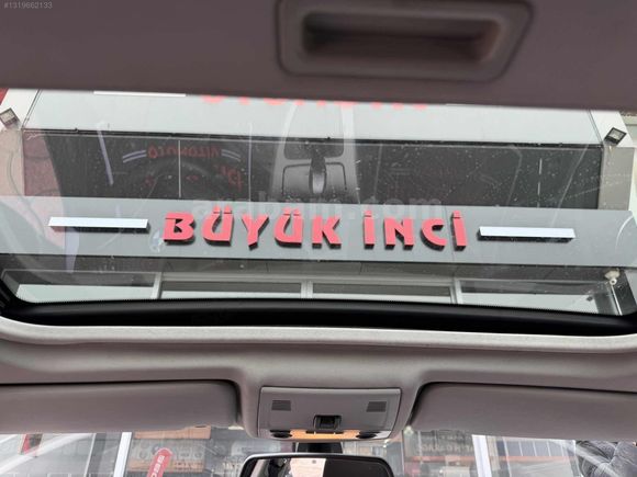 BÜYÜK İNCİ'DEN 2009 MODEL BOYASIZ 184 BİNDE LCİ DERİ SANRUUF E90