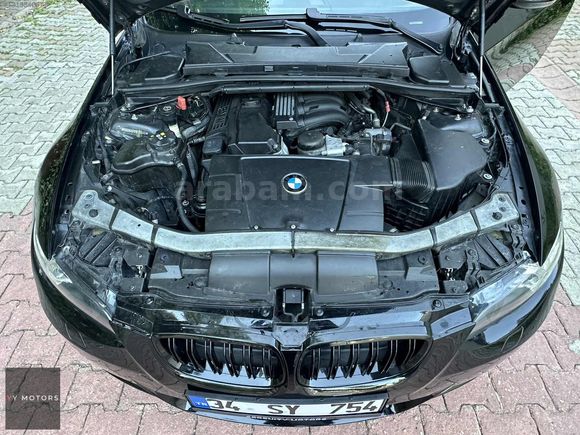 BMW 320İ COUPE SURNOOF OTOMATİK BAKIMLI