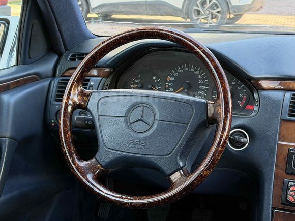 MERCEDES E200 KOMPRESSÖR &BEYAZ İNCİ