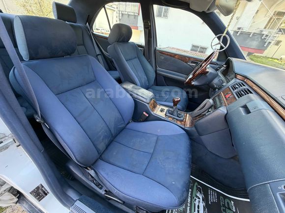 MERCEDES E200 KOMPRESSÖR &BEYAZ İNCİ