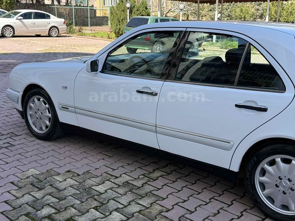 MERCEDES E200 KOMPRESSÖR &BEYAZ İNCİ