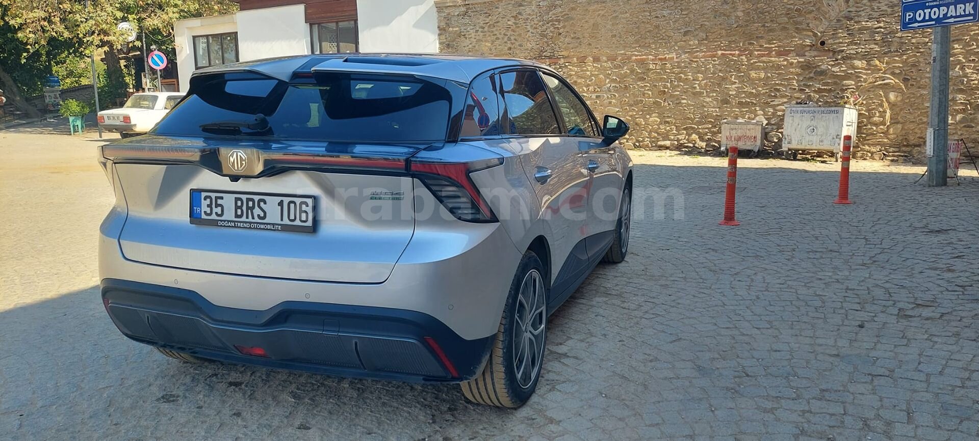 Sahibinden MG MG4 Luxury 2023 Model İzmir 66.000 km Gri 7