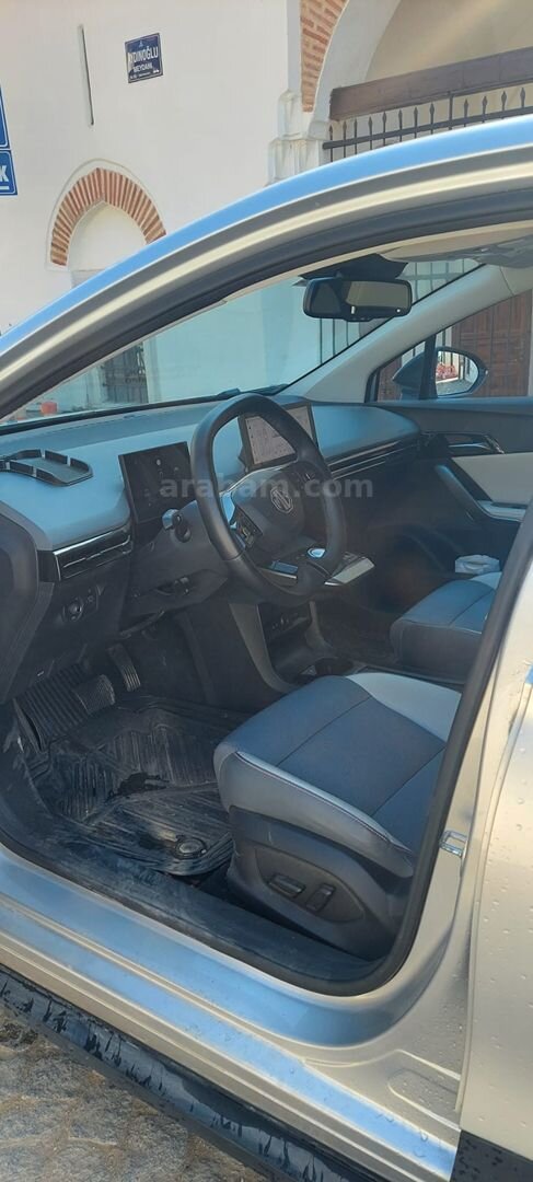 Sahibinden MG MG4 Luxury 2023 Model İzmir 66.000 km Gri 4