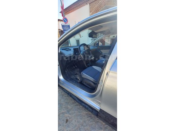 İLK SAHİBİNDEN TEMİZ KAZASIZ MG4 LUXURY