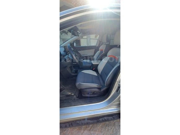 İLK SAHİBİNDEN TEMİZ KAZASIZ MG4 LUXURY