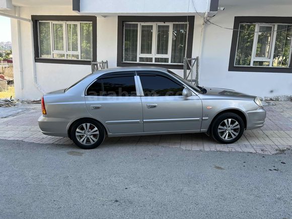 Sahibinden Hyundai Accent 1.6 Admire 2005 Model 