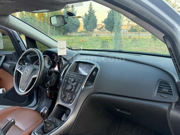 2019 MODEL HATASIZ BOYASIZ OPEL ASTRA 1,4T EDİTİON PLUS DÜŞÜK KM
