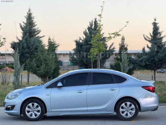 2019 MODEL HATASIZ BOYASIZ OPEL ASTRA 1,4T EDİTİON PLUS DÜŞÜK KM