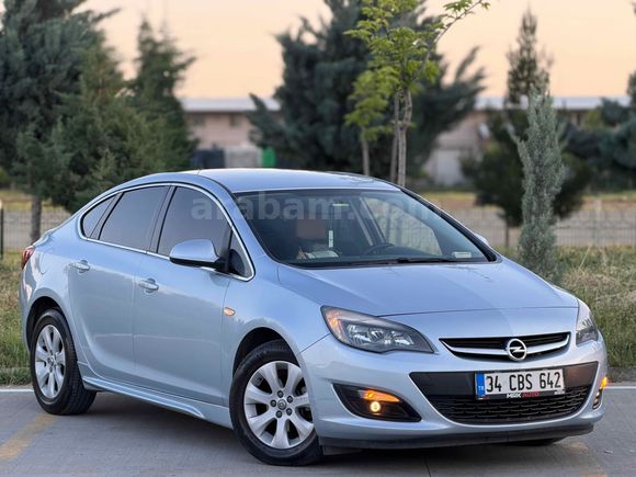 2019 MODEL HATASIZ BOYASIZ OPEL ASTRA 1,4T EDİTİON PLUS DÜŞÜK KM