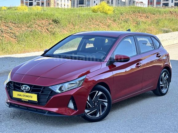HYUNDAİ İ 20 STYLE PAKET HATASIZ BOYASIZ OTOMOTİK VİTES 