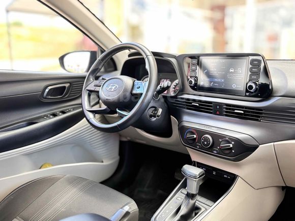 HYUNDAİ İ 20 STYLE PAKET HATASIZ BOYASIZ OTOMOTİK VİTES 