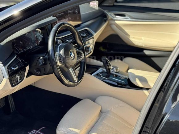 Osman Özbek Otomotiv 2022 Model 520İ 50 Yıl 72.000 Km de Hatasız