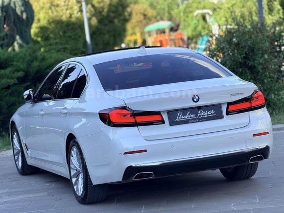 2020 520i LUXURY LİNE HATASIZ BOYASIZ 118BİNDE İÇİ TABA