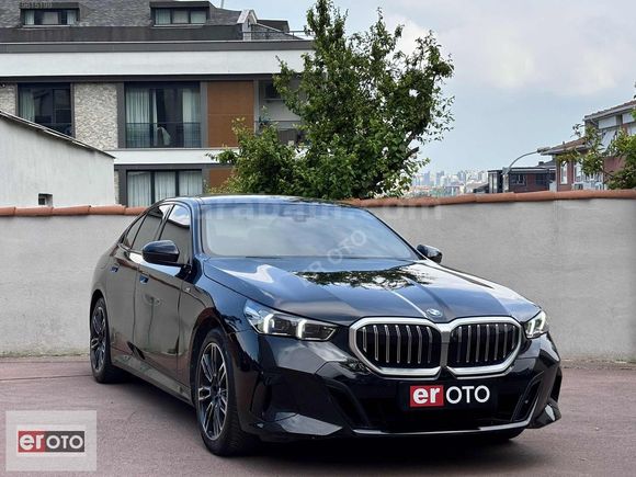 ER OTO 2024 BMW 520i M SPORT BOYASIZ TRAMERSİZ 70.000 KM