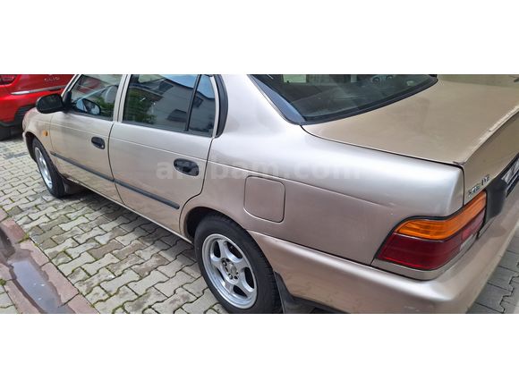 Sahibinden Toyota Corolla 1.6 XEi 1995 Model 