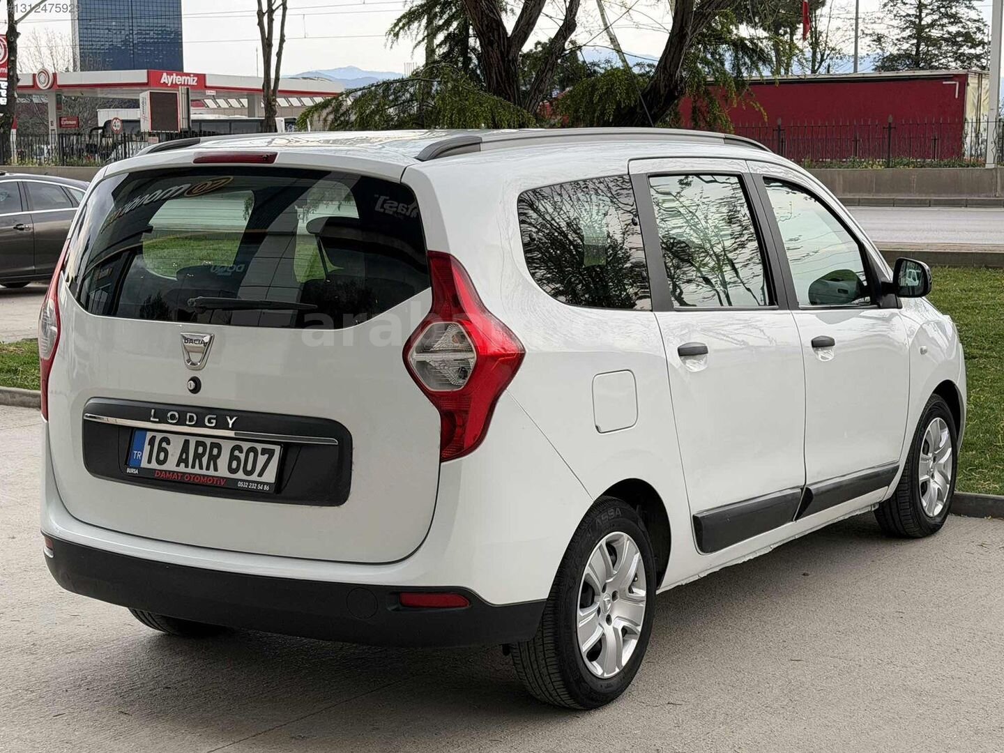 Galeriden Dacia Lodgy 1.5 BlueDCI Laureate 2019 Model Bursa 160.000 km Beyaz 7