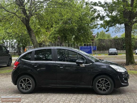 2011 model C3 1.4 hdi DEĞİŞENSİZ MOTOR YÜRÜYEN MÜKEMMEL
