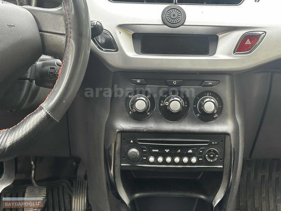 2011 model C3 1.4 hdi DEĞİŞENSİZ MOTOR YÜRÜYEN MÜKEMMEL