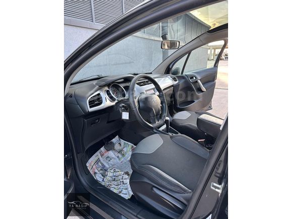 YANASİP'DEN 2011 CİTROEN C3 1.6 VTİ HATCHBACK TAM OTOMATİK HTSZ