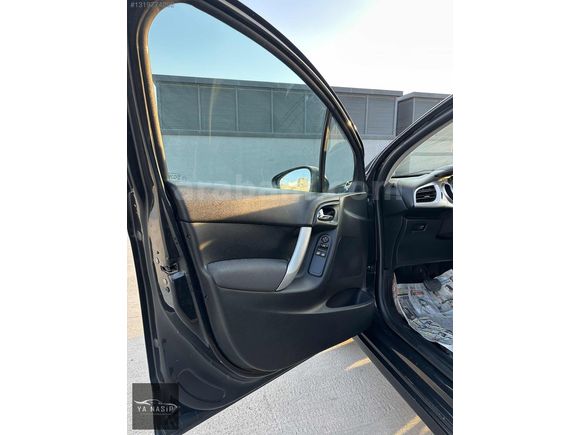 YANASİP'DEN 2011 CİTROEN C3 1.6 VTİ HATCHBACK TAM OTOMATİK HTSZ