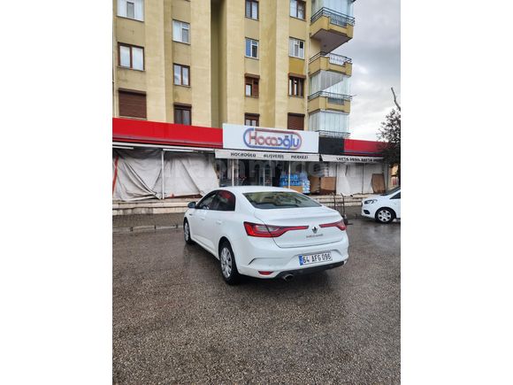 TAKASLI Renault Megane 1.6 Joy 2018 Model  197.000 km Beyaz