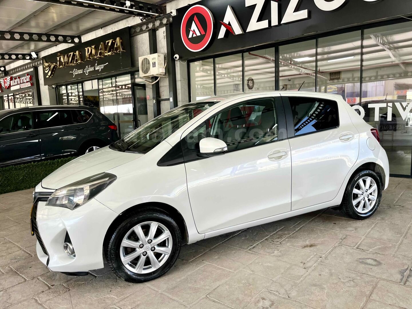 Galeriden Toyota Yaris 1.33 Fun Special 2015 Model Eskişehir 149.500 km Beyaz 7