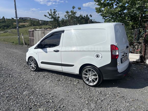 Sahibinden Ford Transit Courier 1.5 TDCi Trend 2022 Model 