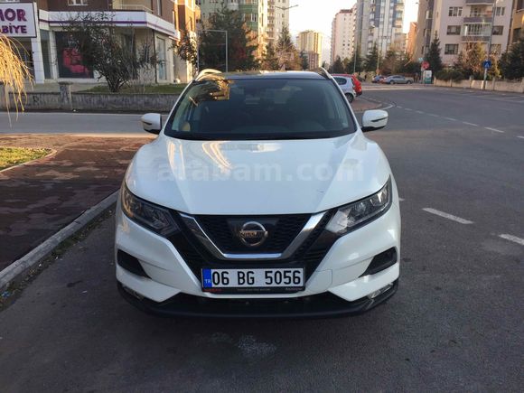 Sahibinden Nissan Qashqai 1.6 dCi Sky Pack 2017  HATASIZ  BOYASIZ