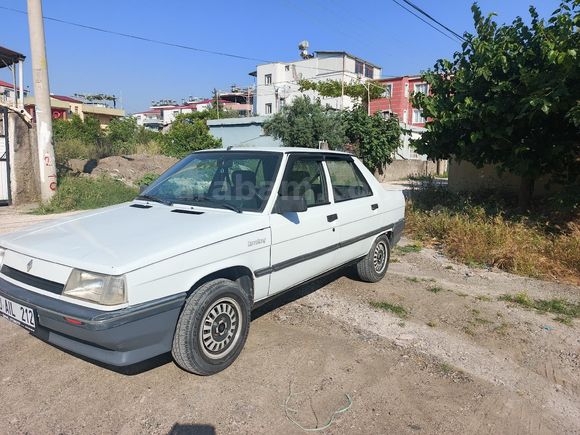 Sahibinden Renault R 9 1.4 Broadway 1995 Model  252.000 km Beyaz