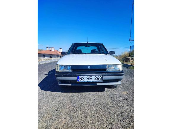 Sahibinden Renault R 9 1.4 Broadway 1994 Model  350.070 km Beyaz