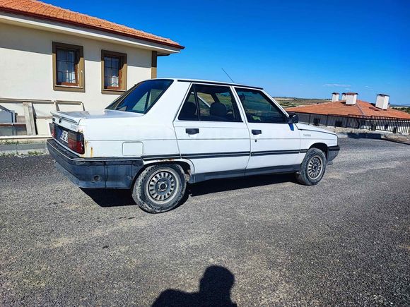 Sahibinden Renault R 9 1.4 Broadway 1994 Model  350.070 km Beyaz