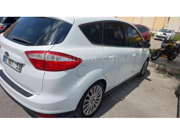 Sahibinden Ford C-Max 1.6 TDCi Titanium X 2014 Model