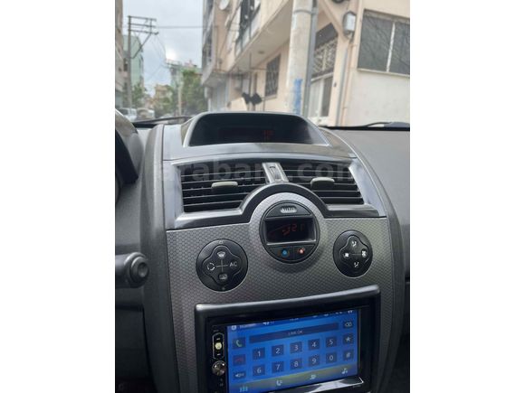 Sahibinden Renault Megane 2 orijinal değişensi 