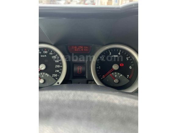 Sahibinden Renault Megane 2 orijinal değişensi 