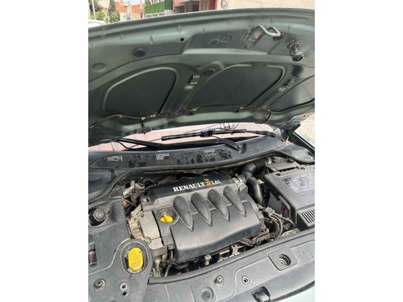 Sahibinden Renault Megane 2 orijinal değişensi 