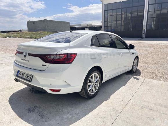 Sahibinden Renault Megane 1.2 TCe Touch 2017 Model  92.000 km Beyaz