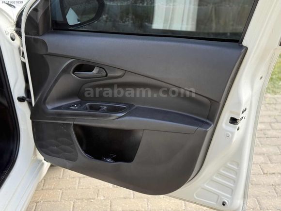 RSM MOTORS FİAT EGEA 1.3 EASY MASRAFSIZ TERTEMİZ