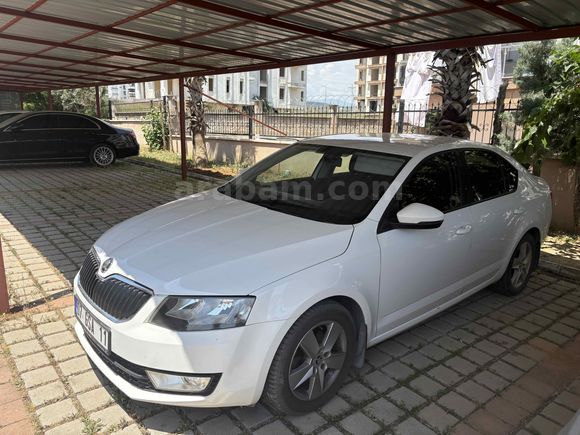 Sahibinden Skoda Octavia 1.6 TDI Optimal 2015 Model 