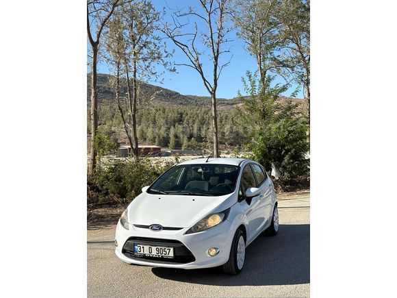 Sahibinden Ford Fiesta 1.4 TDCi Trend 2012 Model 