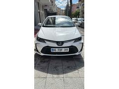 Sahibinden Hatasız boyasız tramer kayıtsız Toyota Corolla 1.8 Hybrid Dream 2022 Model Ankara 56.000 km Beyaz