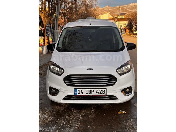 Sahibinden Ford Tourneo Courier 1.5 TDCi Delux 2021 Model  103.000 km Beyaz