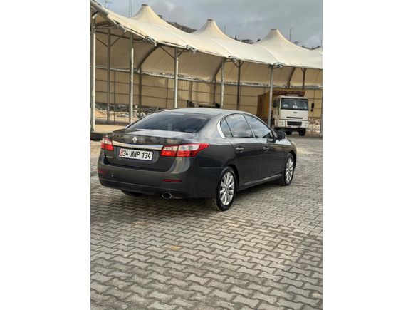 Sahibinden Renault Latitude 1.5 dCi Privilege 2011 Model 
