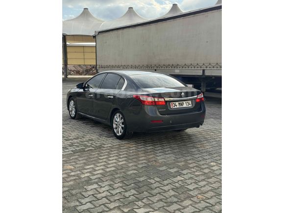 Sahibinden Renault Latitude 1.5 dCi Privilege 2011 Model 