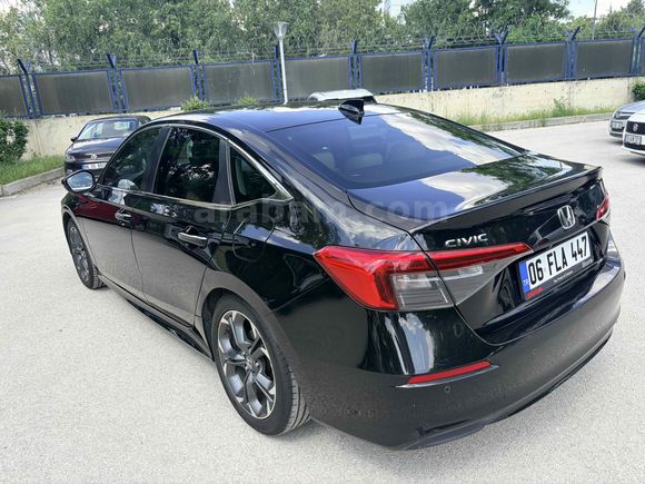 Memurdan Honda Civic Eco Executive Plus FE1 2022  Yetkili servis bakmlı