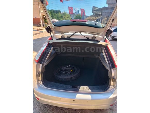 ULUTAŞ OTO'DAN DEĞİŞENSİZ 2008 MODELFORD FOCUS TİTANİUM