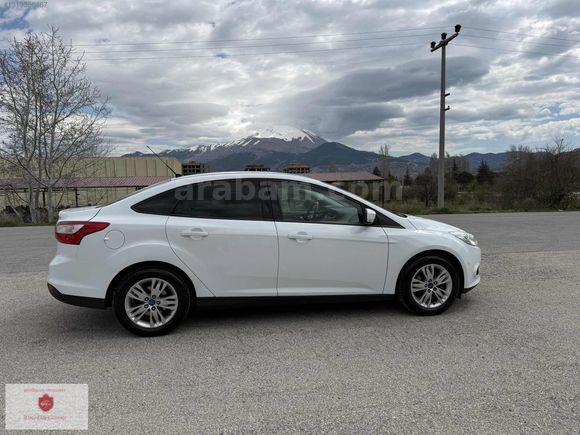 FORD FOKUS 1.6 Tİ-VCT STYLE 125 BG İLK SAHİBİNDEN PROF DAN ALDIM