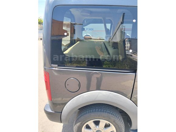 Sahibinden Ford Tourneo Connect 110PS 2011 Model