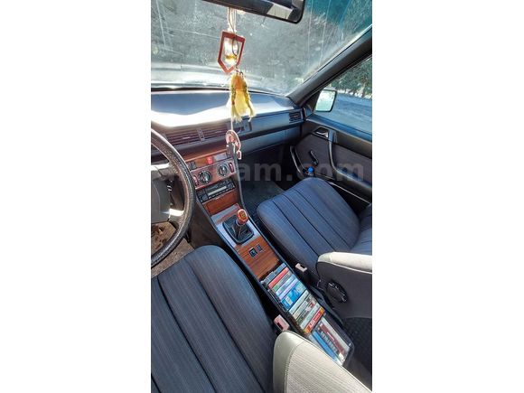Sahibinden Mercedes - Benz 230 E 1988 Model 