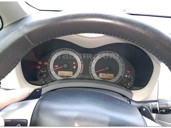 Sahibinden Toyota Auris 1.4 D-4D Comfort Plus 2012 Model  215.000 km Gri (Gümüş)